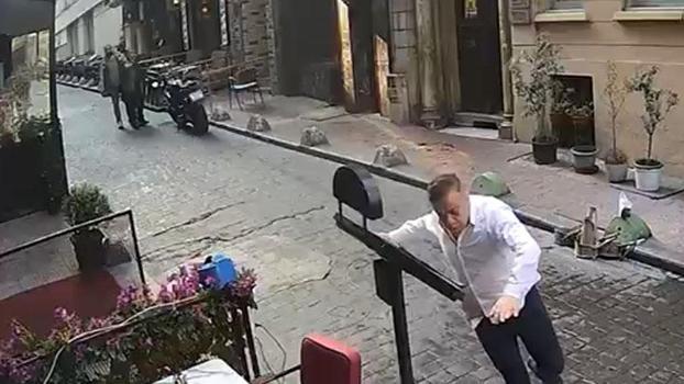 İstiklal Caddesi’nde silahlı saldırı güvenlik kamerasında; sokaktakilere kurşun yağdırdı