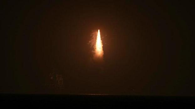 Çin, üç test uydusunu uzaya gönderdi