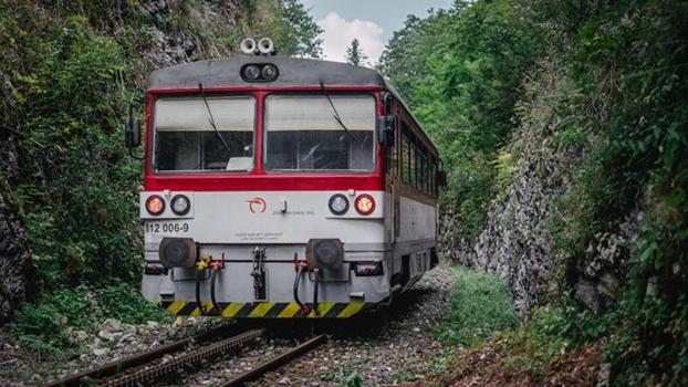 Slovakya’da tren kazası: 30 yaralı