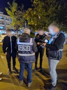 Muğla'da aranan 12 kişi yakalandı