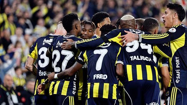 Fenerbahçe zirve ile puan farkını 1’e düşürerek milli araya moralli girdi
