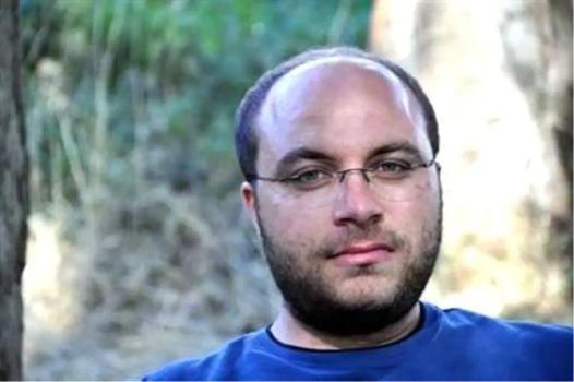 Van depreminde yaşamını yitiren DHA muhabiri Cem Emir, mezarı başında anıldı