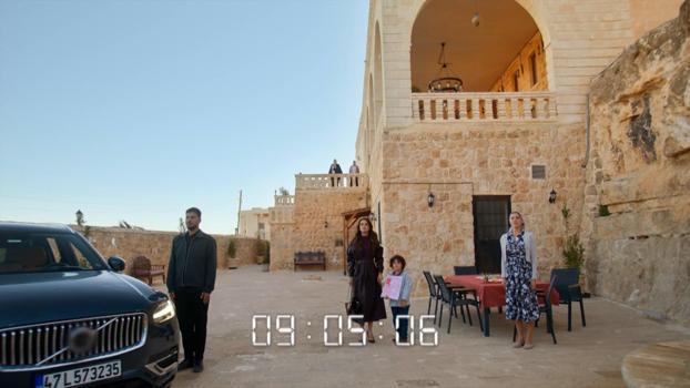 Uzak Şehir’den Atatürk’e saygı duruşu