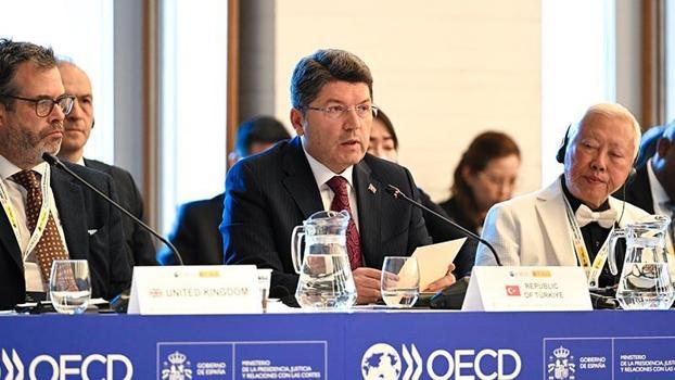 Bakan Tunç, 'OECD Adalete Erişim 10'uncu Küresel Yuvarlak Masa Toplantısı’na katıldı