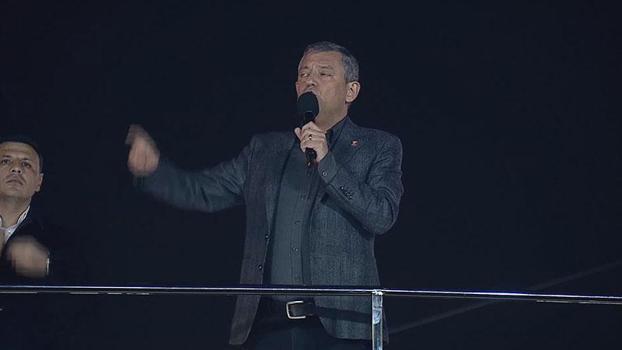 Özgür Özel Sultanbeyli'de konuştu