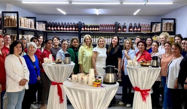 Muratpaşa'da kadın dayanışması büyüyor