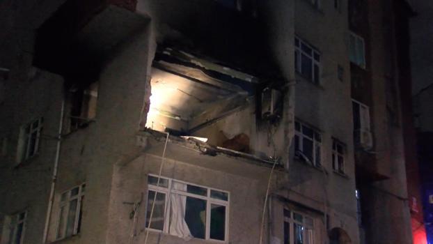 İstanbul - Kağıthane'de 6 katlı binada patlama anı kamerada; molozlar yola savruldu / Yeni görüntüler