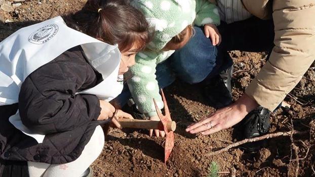 ‘Gazze Hayat Ormanı’na hayatını kaybeden çocuklar için 10 bin fidan dikildi
