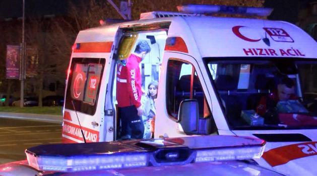 İstanbul -Sultangazi'de 27 katlı otelde yangın: 4 kişi hastaneye kaldırıldı
