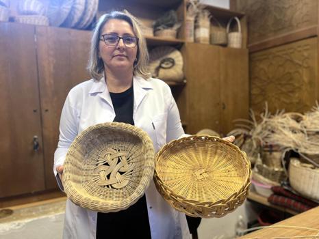 Babaannesinden gördüğü sepet örücülüğünde ustalaştı, kültürel miras taşıyıcısı oldu