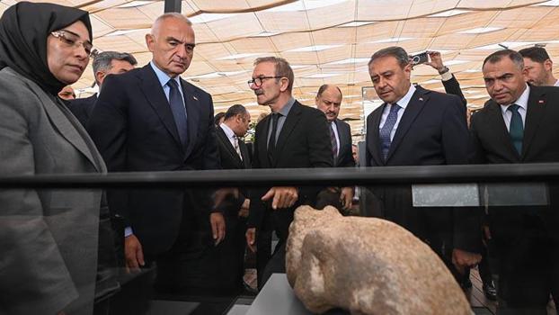 Bakan Ersoy: Taş Tepeler'deki buluntular, Neolitik Dönem çerçevesini genişletiyor