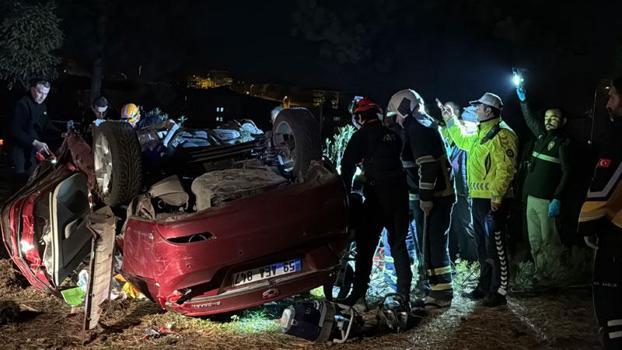 Karabük'te otomobil, refüjdeki ağaca çarpıp ters döndü: 1 ölü
