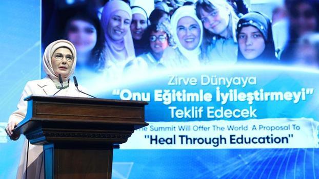 Emine Erdoğan: Gelecek nesillere adil bir dünya bırakmak boynumuzun borcu