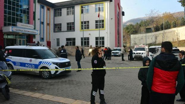 Okulda kokudan etkilenen 17 öğrenci hastaneye kaldırıldı