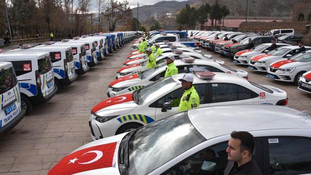 Bitlis’te Emniyet ve Jandarmaya 86 yeni araç teslim edildi