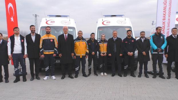 Bingöl’de 5 ambulans ve 2 UMKE aracı, törenle hizmete alındı