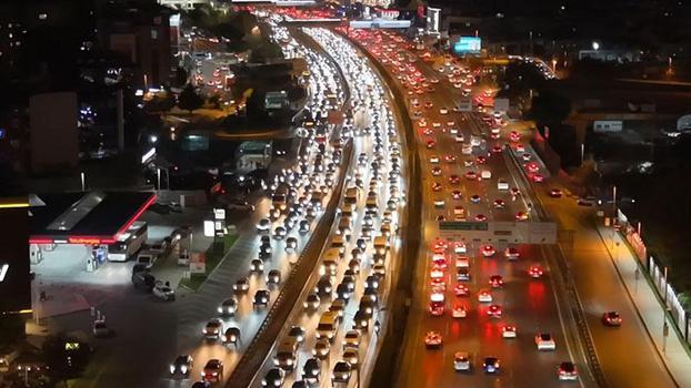 İstanbul'da trafik yoğunluğu yüzde 90'a ulaştı