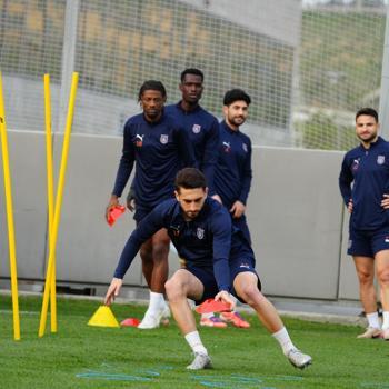 RAMS Başakşehir FK, Fenerbahçe maçı hazırlıklarını tamamladı