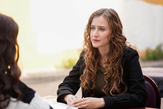 ‘Berrak sevmeyi bilmeyen, yaralı bir kadın’