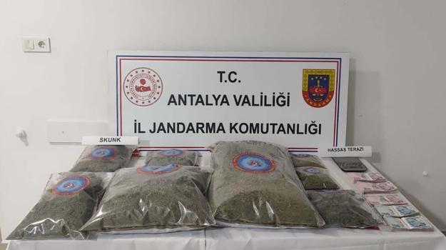 Elmalı’da uyuşturucu operasyonu