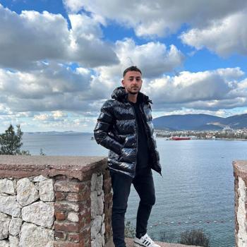 Sokakta başından vurulmuş halde bulundu, hastanede öldü