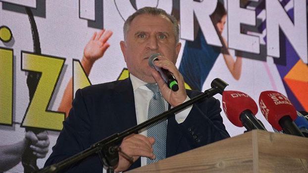 Bakan Bak: İzmir'den yeni şampiyonlar istiyoruz