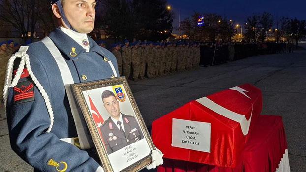 İlçe Jandarma Komutanı Üsteğmen Kablan, silah kazasında hayatını kaybetti