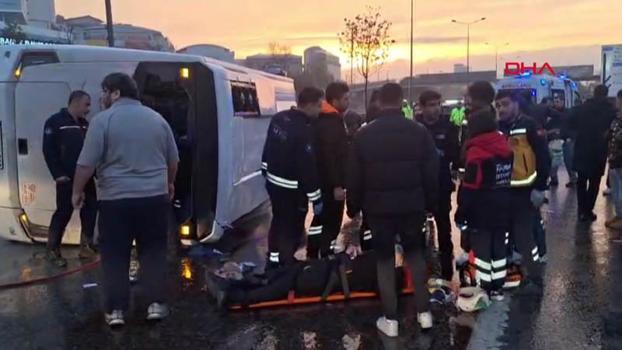 Maltepe D-100'de servis minibüsü devrildi: 2'si ağır 5 yaralı