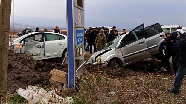 Gaziantep’te iki ayrı kazada 5 kişi yaralandı