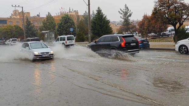 Diyarbakır ve Mardin’de sağanak