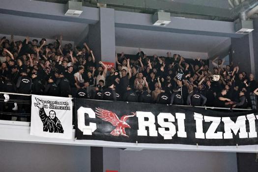 Göztepe – Beşiktaş voleybol maçı olaylı başladı