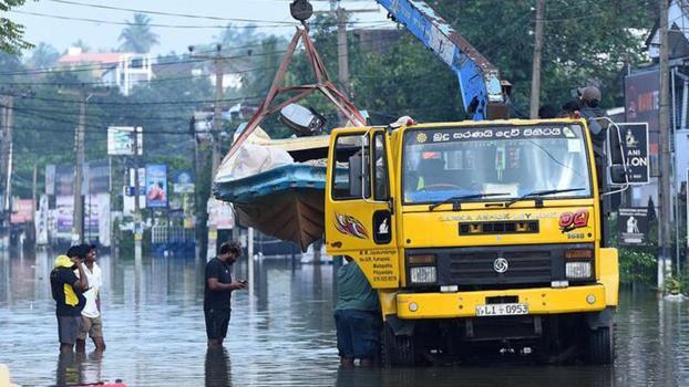 Sri Lanka'da şiddetli yağışların yol açtığı afetlerde hayatını kaybedenlerin sayısı 627'ye yükseldi