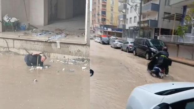 Mardin'de sağanak nedeniyle cadde ve sokaklar göle döndü