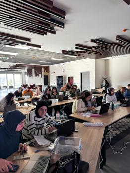 Büyükşehir Belediyesi Bilişim Akademisi’nde bilişim dersleri başladı