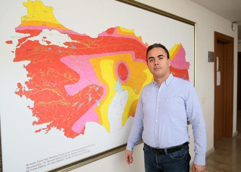 Prof. Dr. Özçelik: Akdeniz'deki faylar bilinmiyor