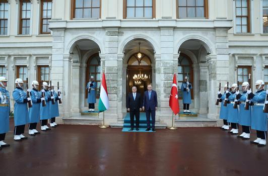 İstanbul- Cumhurbaşkanı Erdoğan, Macaristan Başbakanı Orban'ı resmi tören ile karşıladı