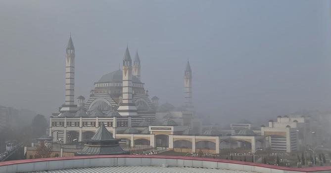 Diyarbakır'da sis ulaşımı olumsuz etkiledi