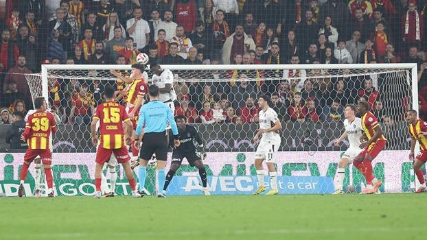 Gol krallığından savunma kahramanlığına