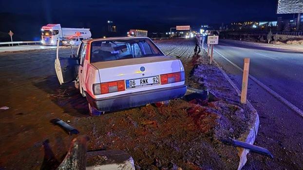 Otomobiller kavşakta çarpıştı; 7 yaralı