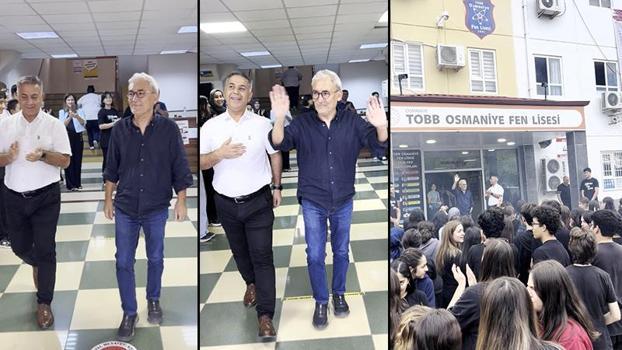 Emekliye ayrılan 35 yıllık öğretmene duygusal veda