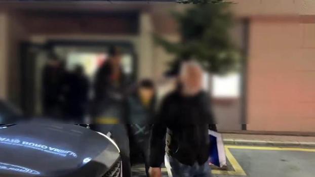 Fatih'te 20 yıl hapis cezasıyla aranan hükümlü, uyuşturucu operasyonunda yakalandı