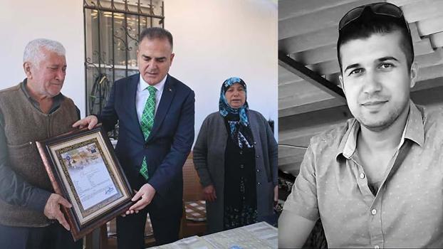 Şehit Astsubay Başçavuş Emrah Kuran'ın şehadet belgesi ailesine teslim edildi