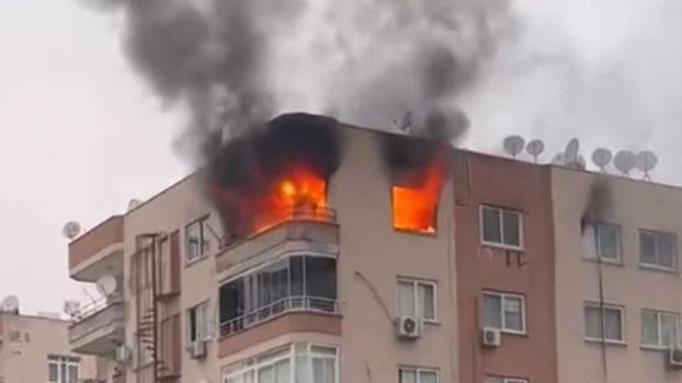 Mersin’de iki ilçede ev yangını