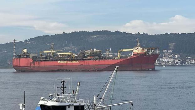 Yüzer üretim, depolama ve boşaltma gemisi Çanakkale Boğazı’ndan geçti