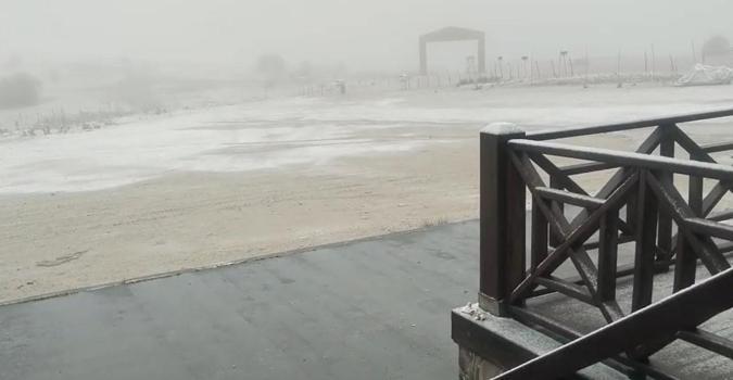 Karabük'te Keltepe Kayak Merkezi, beyaza büründü