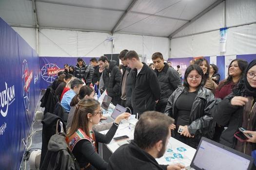 Tuzla Kariyer Fuarı kapılarını açtı