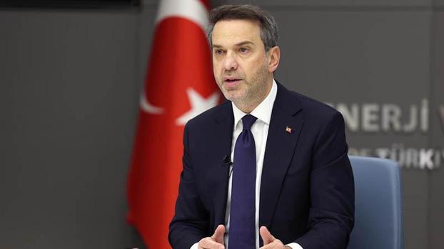 Bakan Bayraktar: 2035'e kadar yenilenebilir enerji kapasitemizi 120 gigavata çıkarmayı hedefliyoruz