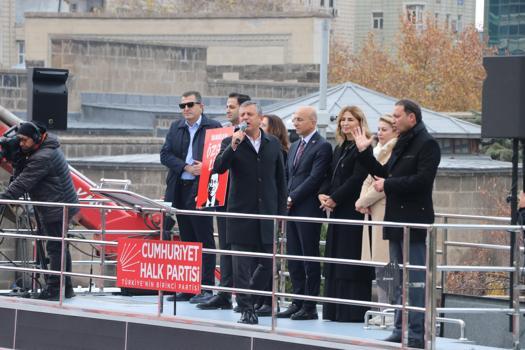 Özgür Özel: Artık kale siyaseti bitmiştir/. Kayseri, kimsenin kalesi değildir/ Ek fotoğraflar