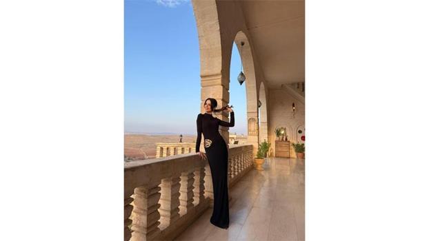 Sinem Ünsal sanal medyada beğeni topladı