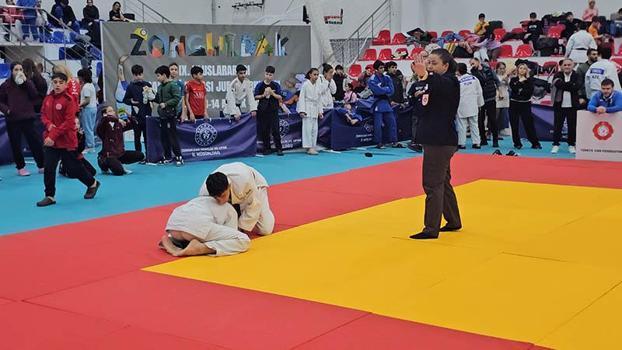Zonguldak’taki Uluslararası Madenci Kupası Judo turnuvası sona erdi